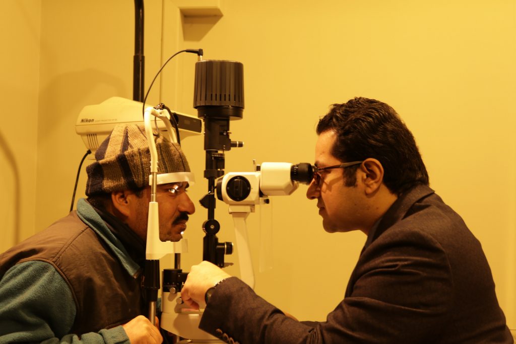 Home Eye Surgeon Best Eye Specialist Pakistan